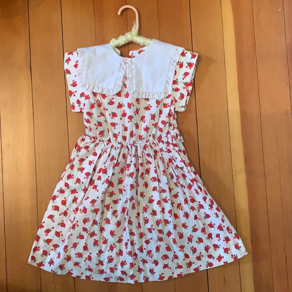 Vintage girls strawberry dress size 4